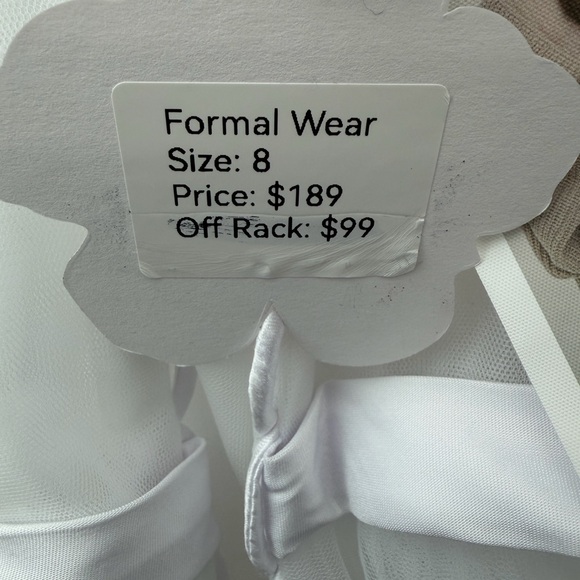 NWT: Elegant White Lace, Tull, Corset Wedding Dress size 8 - Picture 9 of 10